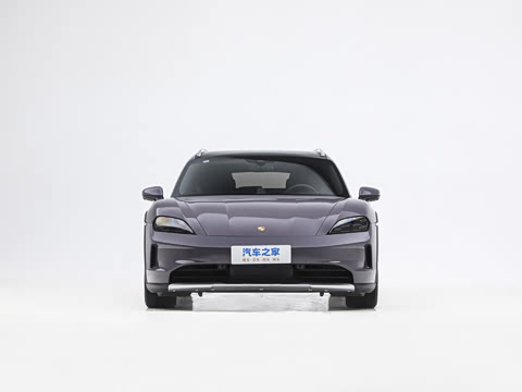 2026�� Taycan 4 Cross Turismo