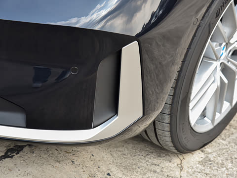 2026�� �Ŀ� 525Li ������װ