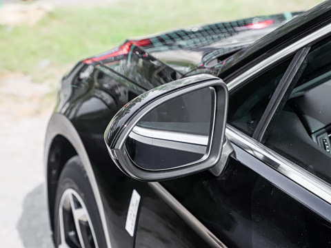 2026�� 3000������ѡ�� 330TSI DSG��Ӣ��