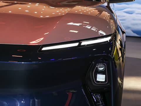 2025�� 102kWh ��ƽ���ر��