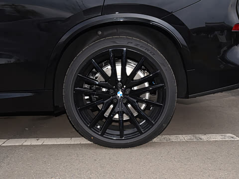 2026�� �Ŀ� xDrive 40Li ������M�˶���ҹ��װ