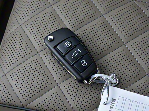 2025�� quattro 45�����ذ� 45TFSI quattro ʱ�ж�����