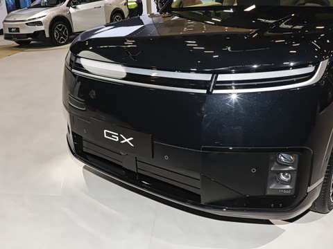 2026�� ���� 750 �����콢��