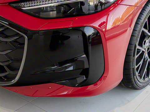 2026�� TFSI quattro 150kW �����޶���