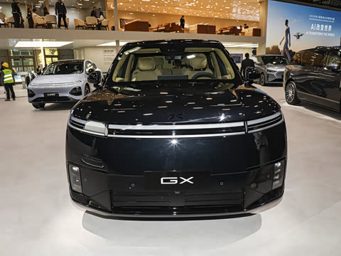 2026�� ���� 750 �����콢��