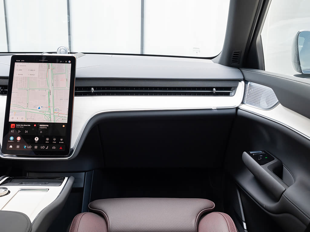 Volvo EX90, Внедорожник 5 дв.: фото поколения