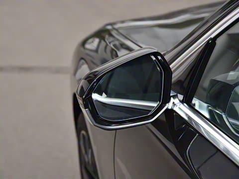 2026�� 735Li ������װ