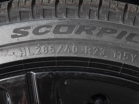 2026�� 3.0 L6 400PS AB�����