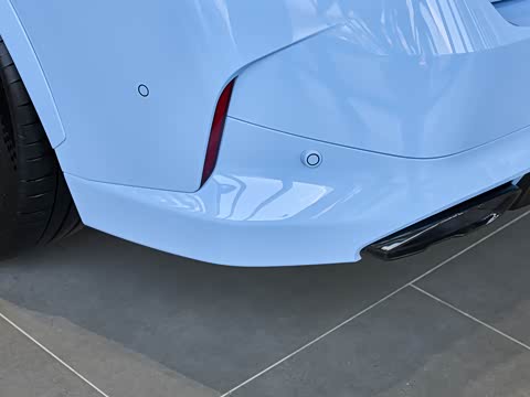 2026�� M240i xDrive