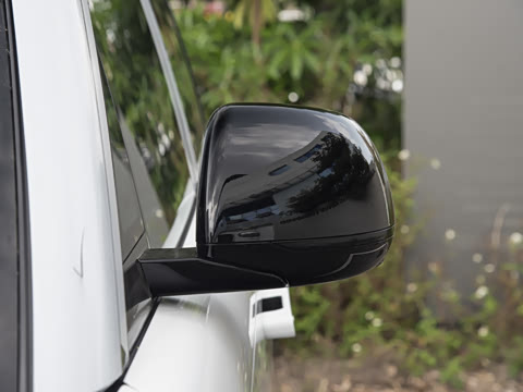 2026�� 3.0 L6 400PS AB�����