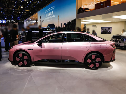 2026�� 610 �������� Max