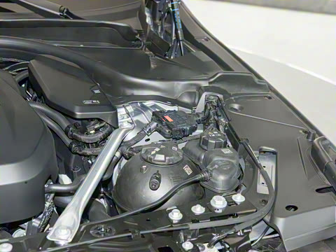 2025�� 525Li M�˶���װ