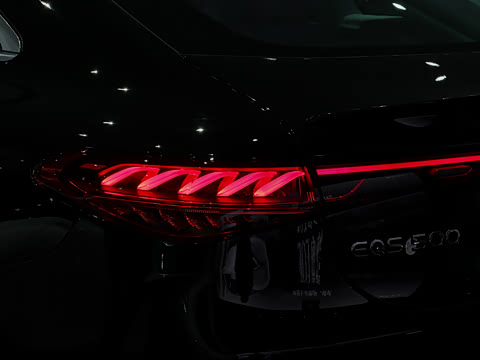 2025�� 500 4MATIC