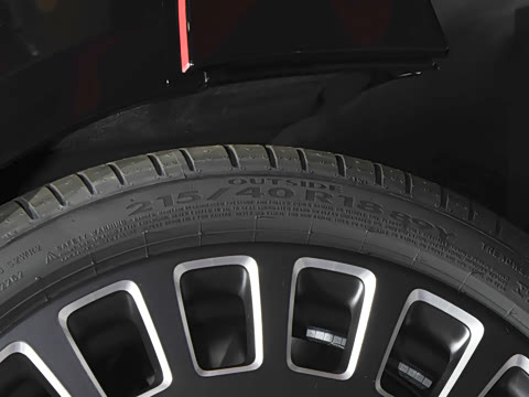 2025�� JOHN COOPER WORKS