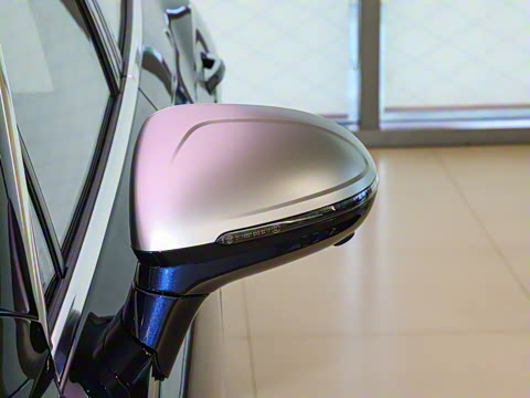 2026�� 4.0T V8 Mulliner