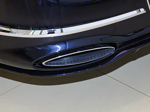 2026�� 4.0T V8 Mulliner