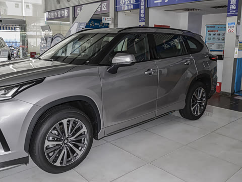 2026�� 2.5L HEV����������