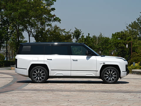 2025�� ������