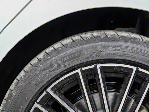 2026�� C 200 L �˶���