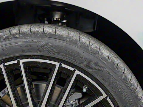 2026�� C 200 L �˶���