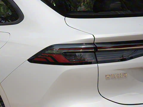 2025�� EM-i 70km ������