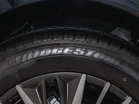 2026�� 240TURBO ����������