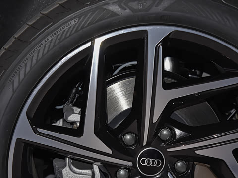 2026�� quattro Ǭ���Ǽݰ�