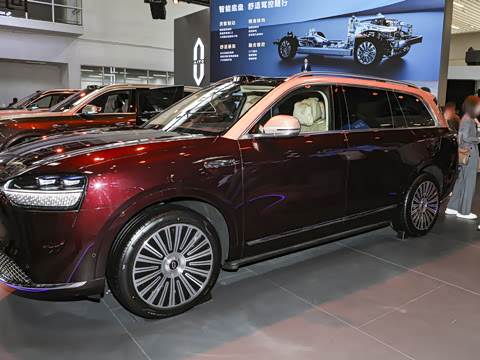 2025�� ���� Ultra�� 100kWh 6���棨896�߼����״
