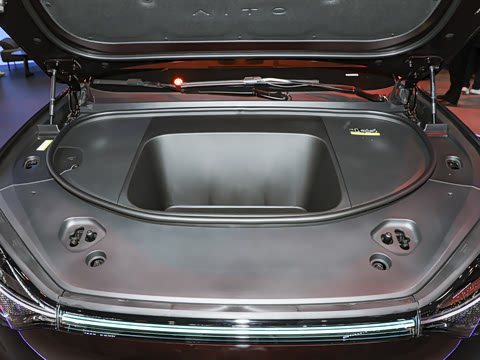 2025�� ���� Ultra�� 100kWh 6���棨896�߼����״