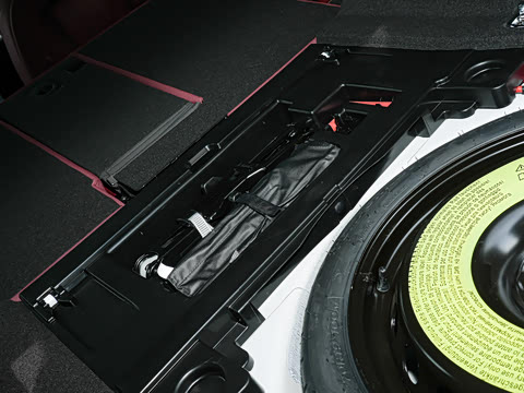 2026�� 200���������� 40 TFSI ����������