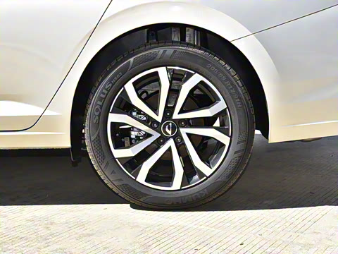 2025�� 1.4T �����ϰ�