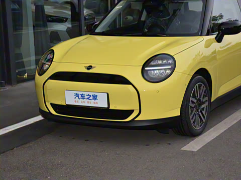 2025�� �Ŀ� 466km COOPER E ������