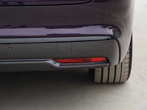 2025�� ���� Ultra�� 53.4kWh 6���� (896�߼����״