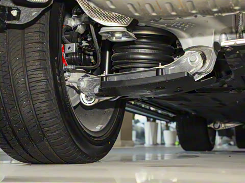 2025�� 400PS Dynamic SE