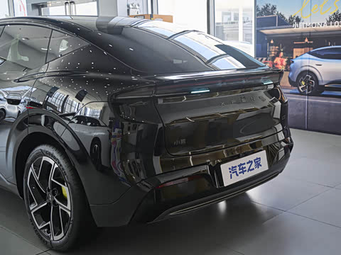 2026�� ���� 525 Max
