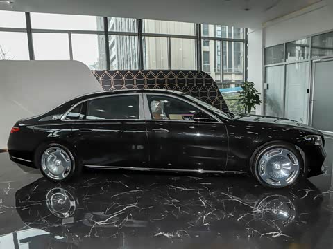 2026�� S 680 4MATIC