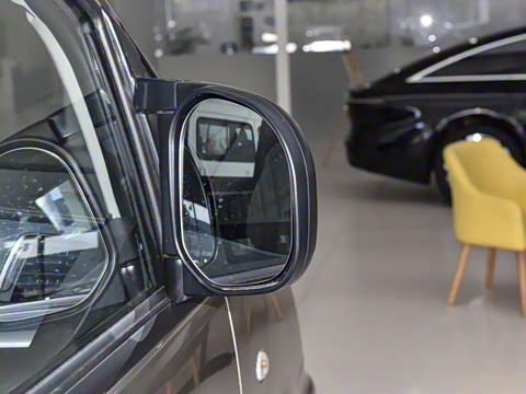 2025�� M5 1.6L ��׼��5��CNG