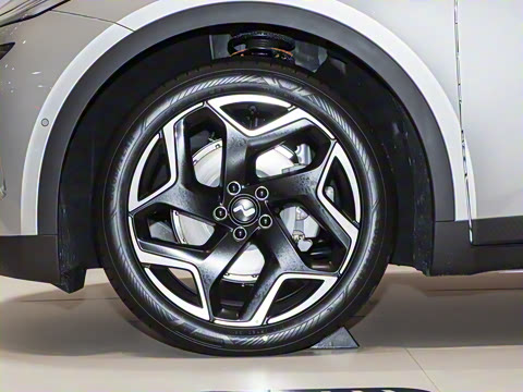 2025�� 85kWh ������