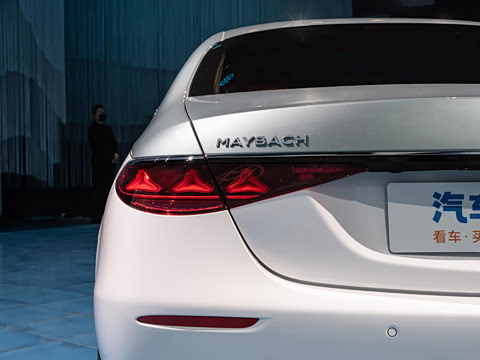 2027�� S 680 4MATIC