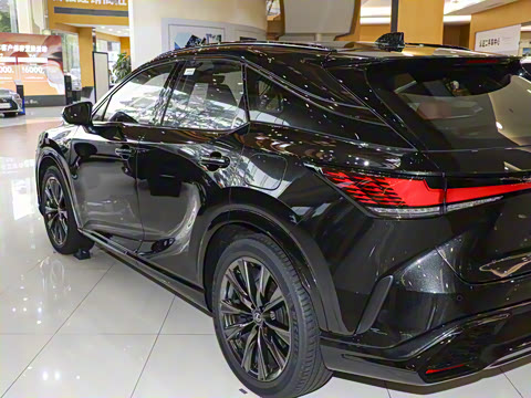 2026�� 500h ����F SPORT Performance