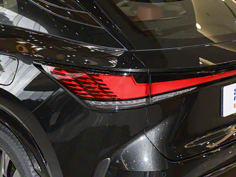 2026�� 500h ����F SPORT Performance