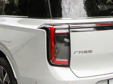 2025�� Ǭ�� UItra 6��