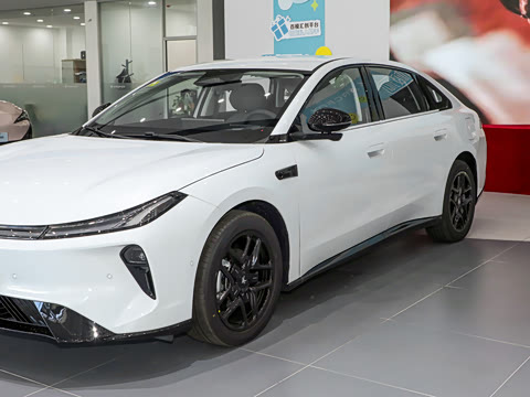 2026�� 535 MAX�����