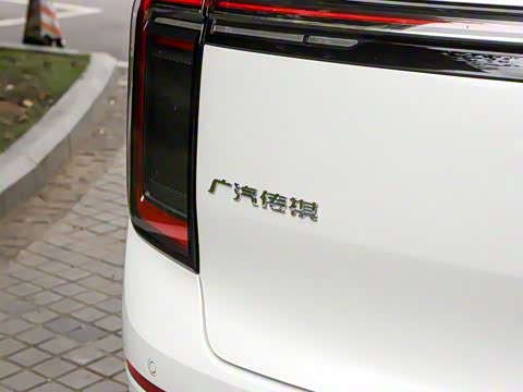 2025�� Ǭ�� UItra 6��