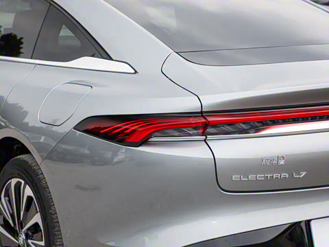 2025�� ������