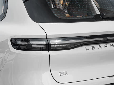 2027�� 610������