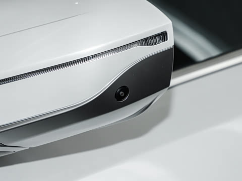 2026�� �Ŀ� 530Li ������ M�˶���װ