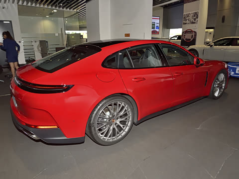 2026�� Panamera ������ 2.9T