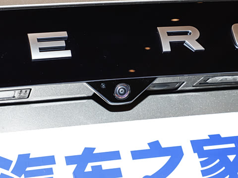 2026�� 3.0 L6 400PS AB�����