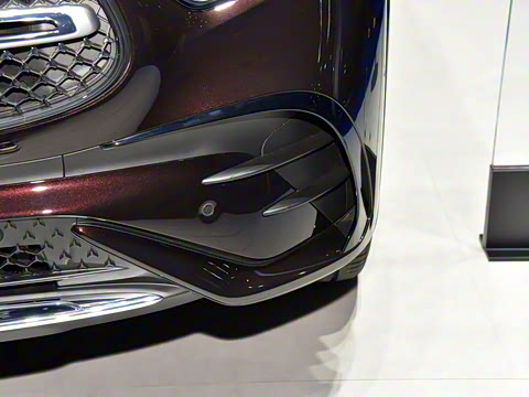 2026�� GLC 300 L 4MATIC ������